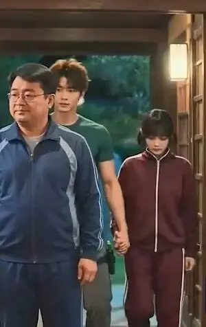 《高三爱情故事》AI短剧完整版全集免费观看-高能魂穿逆袭未删减HD高清播放-《高三爱情故事》夸克网盘资源分享-剧情太敢拍沉浸式追剧体验
