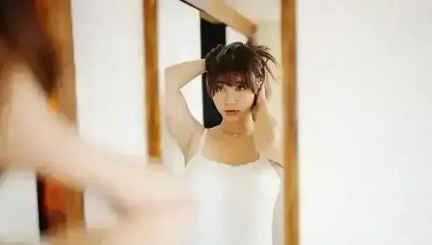 《网络红人吴梦梦》第三季全集无删减播放-吴梦梦&沈娜娜特辑高清中字-独家粉丝家幕后真实记录完整版