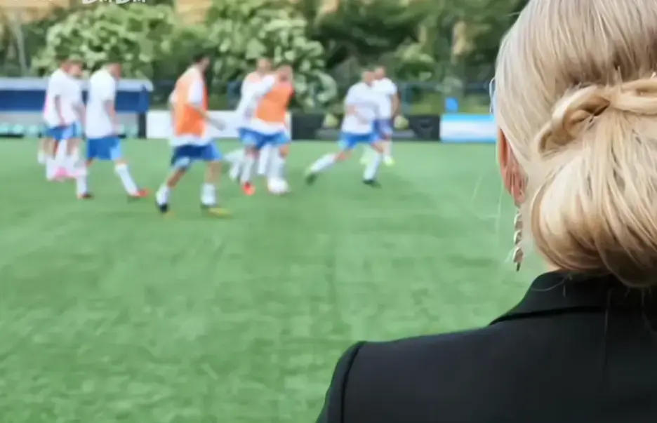 法国电影《Footballers Moms》高清完整版免费在线观看 - 足球队的女老板们全集 - Footballers Moms无广告资源