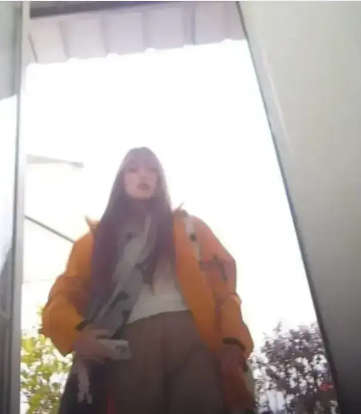 成都奶茶店黄色冲锋衣木木厕所被偷拍视频完整版高清无删减在线观看 - 抖音热搜黑料深度还原事件始末 - 51吃瓜网全程原视频免费播放